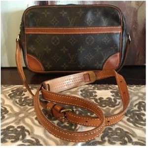 Authentic Louis Vuitton Trocadero 23